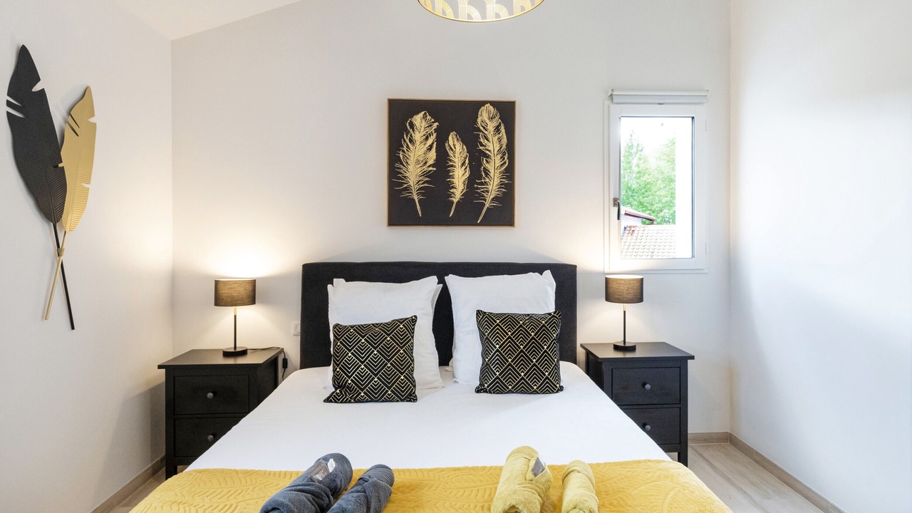 Photo of Bedroom in Sare