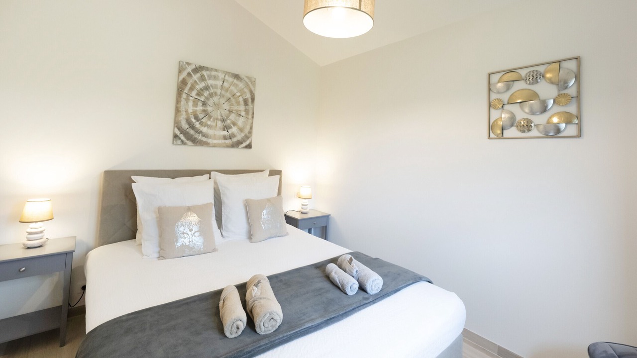 Photo of Bedroom in Sare