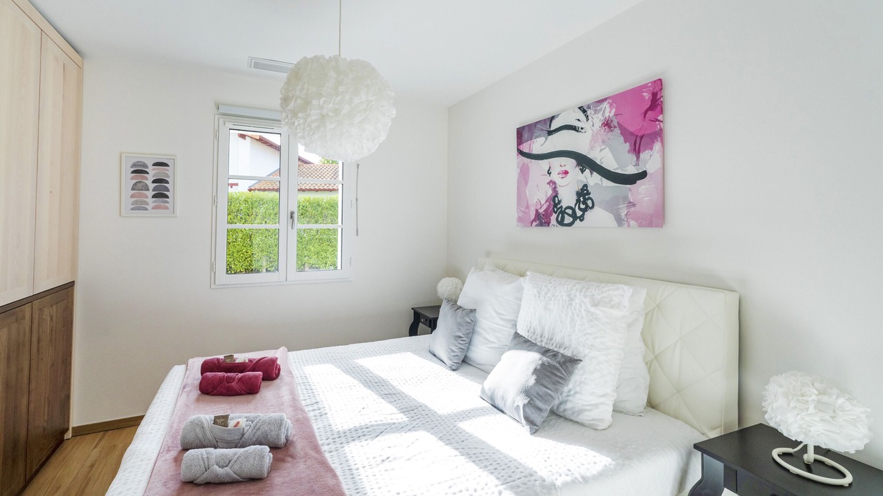 Photo of Bedroom in Sare