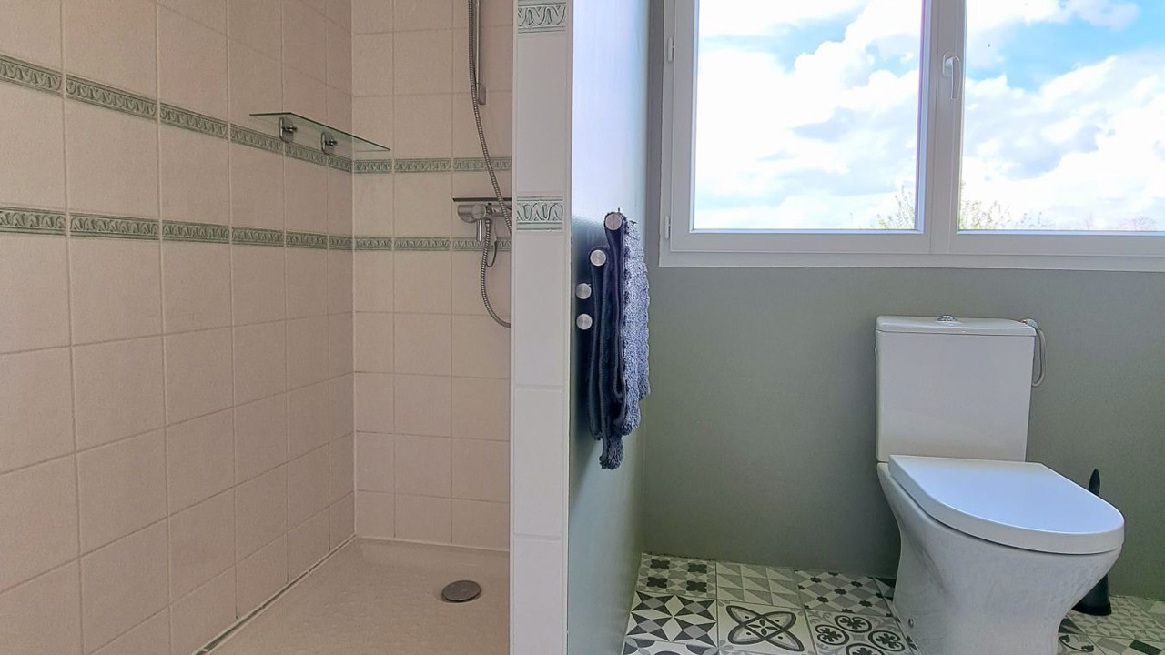 Photo of Bathroom in Paulhiac