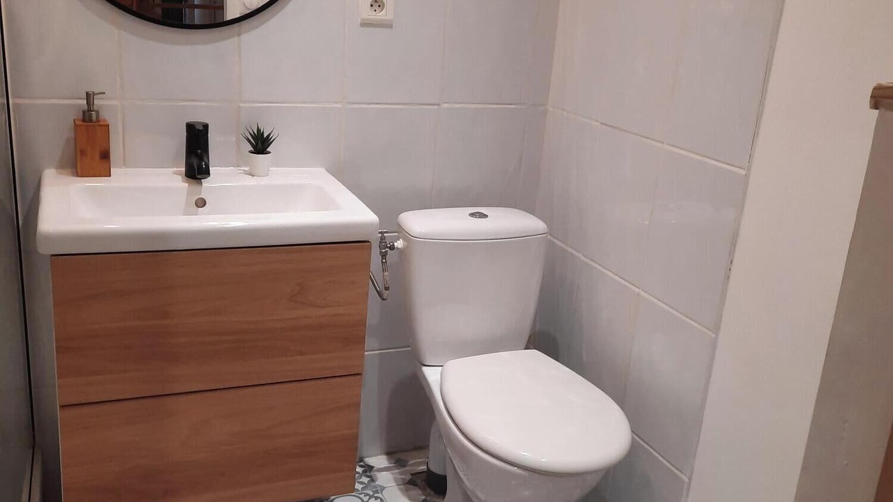 Photo of Bathroom in Cenon