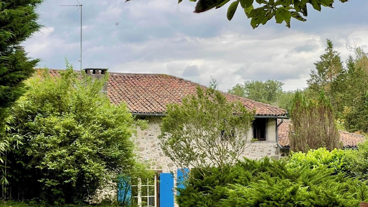 Photo of Outdoor in Bussiere-Badil