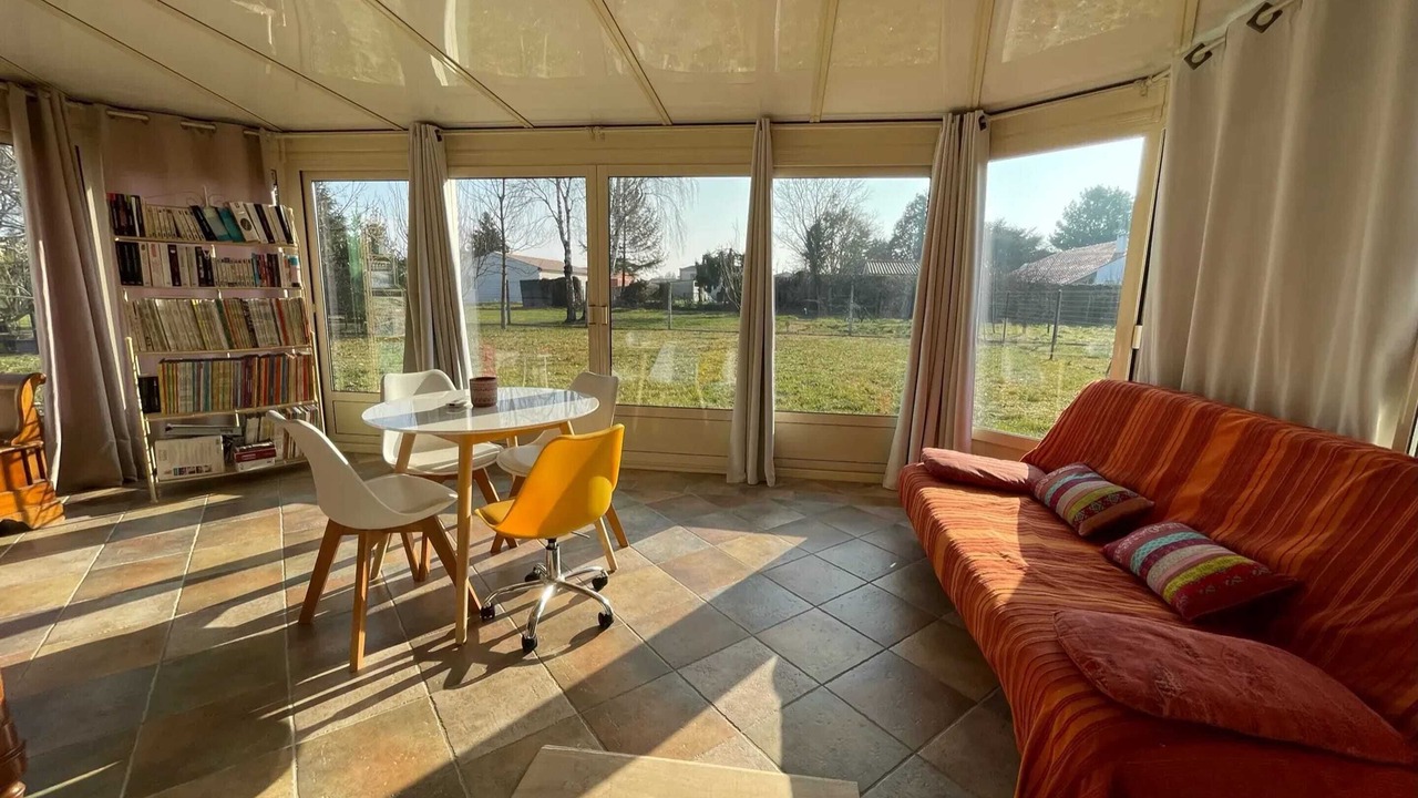 Photo of Livingroom in Gemozac