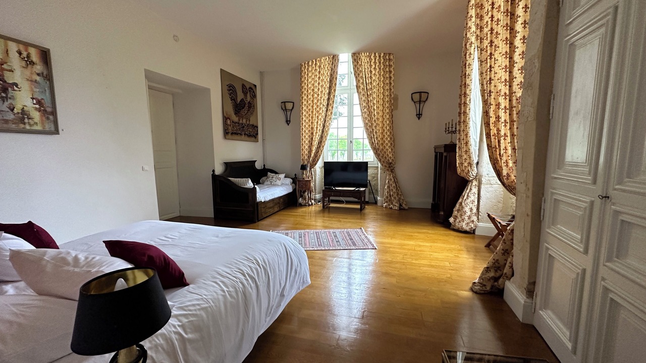 Photo of Bedroom in Espiens