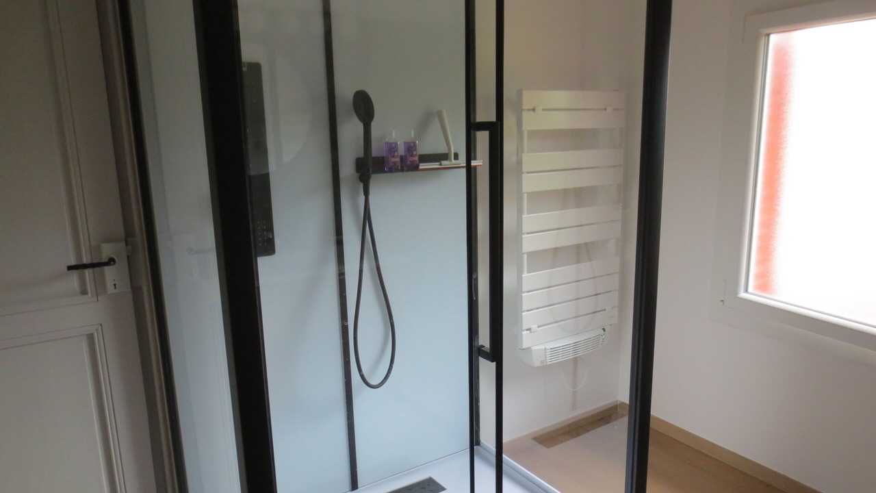 Photo of Bathroom in Issigeac