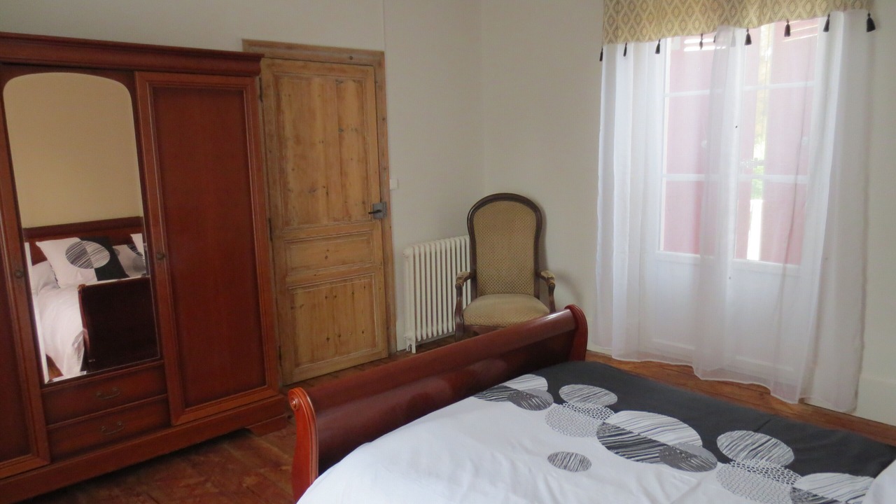 Photo of Bedroom in Issigeac