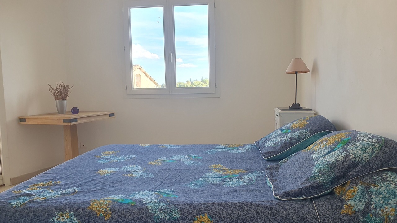 Photo of Bedroom in Pierrevert