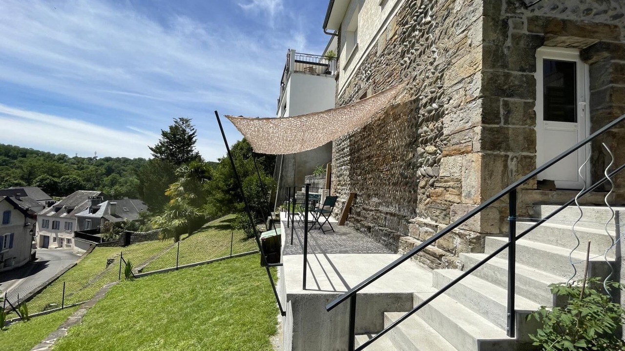 Photo of Outdoor in Moumour