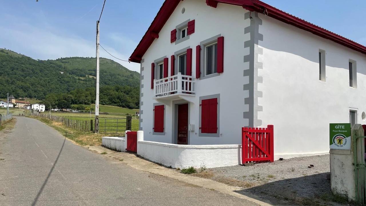 Photo of Outdoor in Mendive