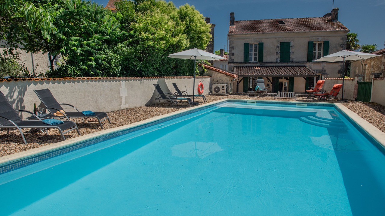Photo of Outdoor in Bonnes