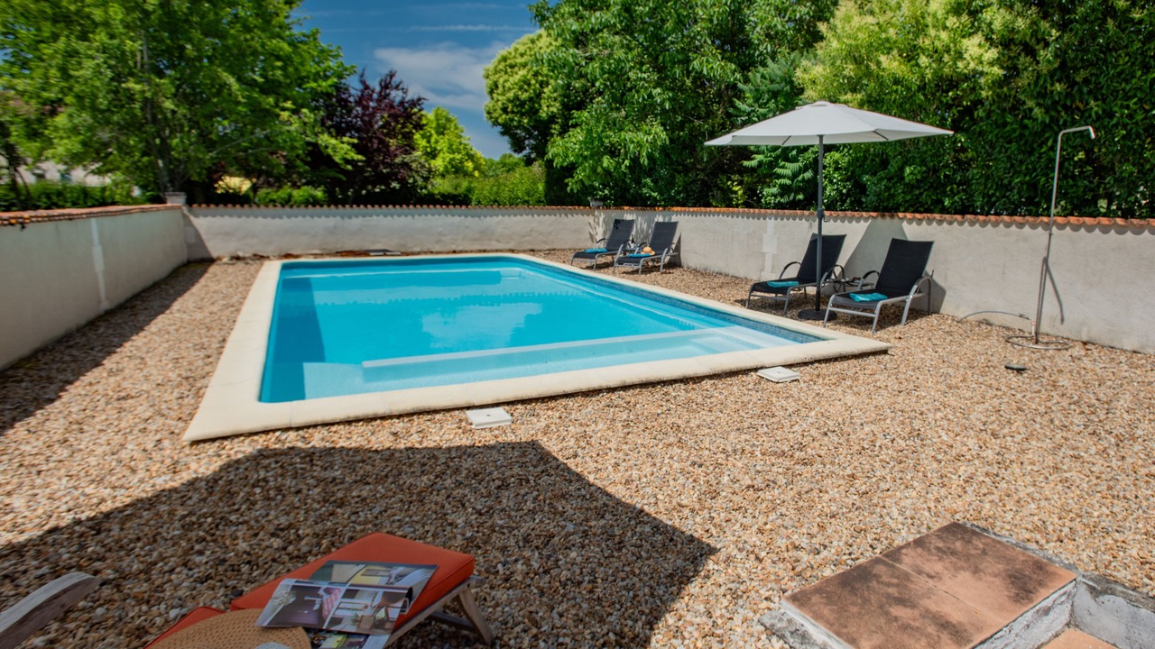 Photo of Outdoor in Bonnes