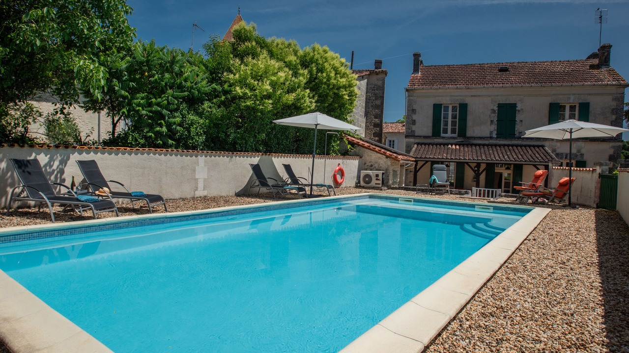 Photo of Outdoor in Bonnes