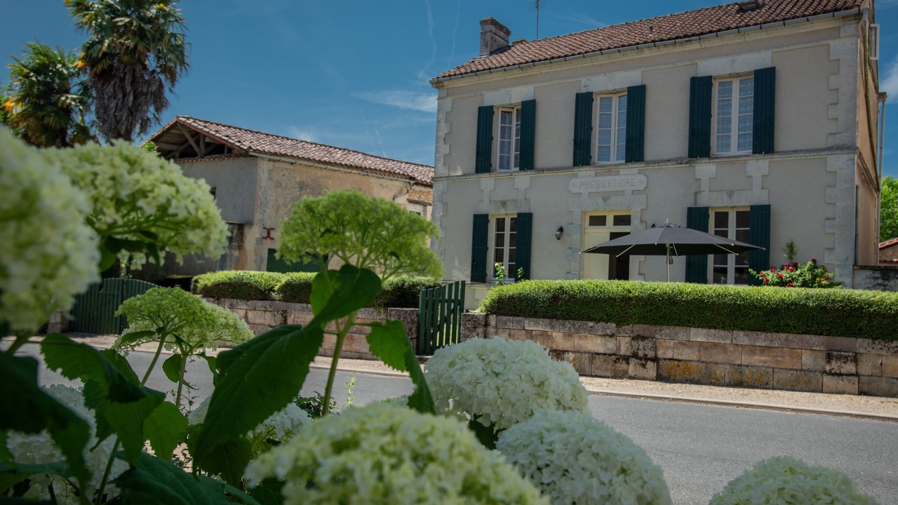 Photo of Outdoor in Bonnes