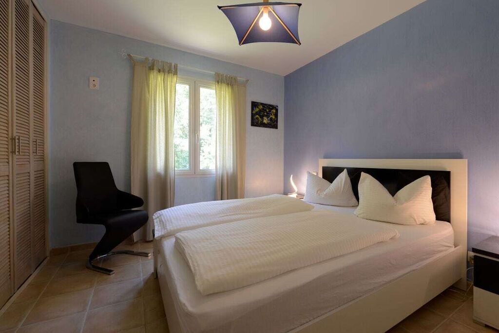 Photo of Bedroom in Beaumont-du-Perigord