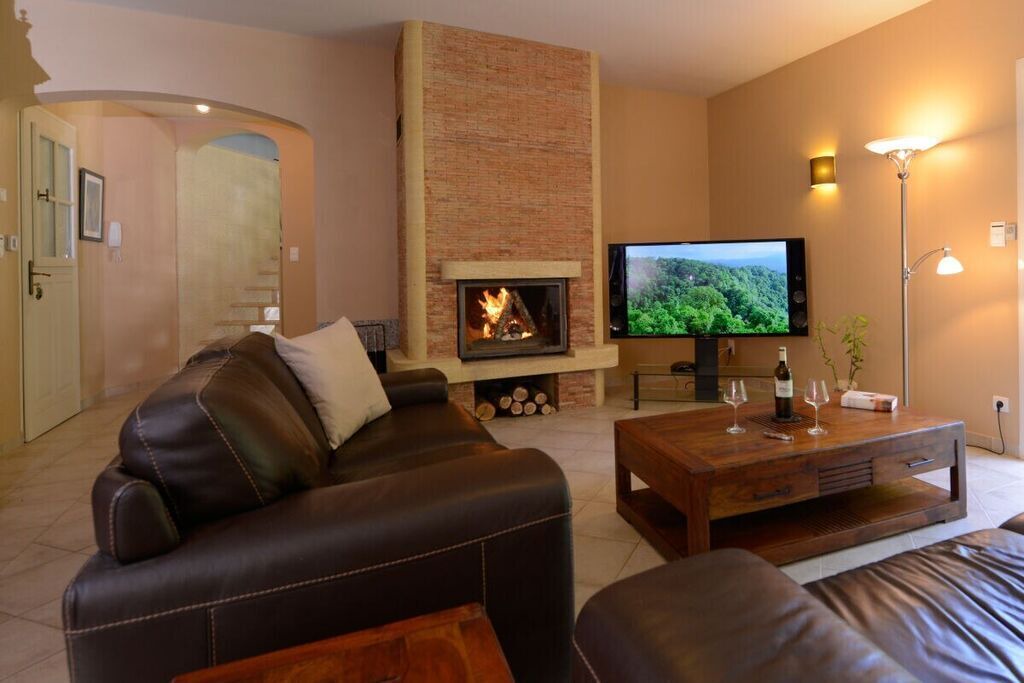 Photo of Livingroom in Beaumont-du-Perigord