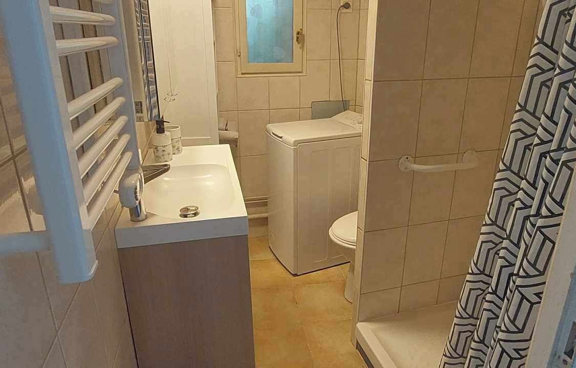Photo of Bathroom in Saint-Benoit