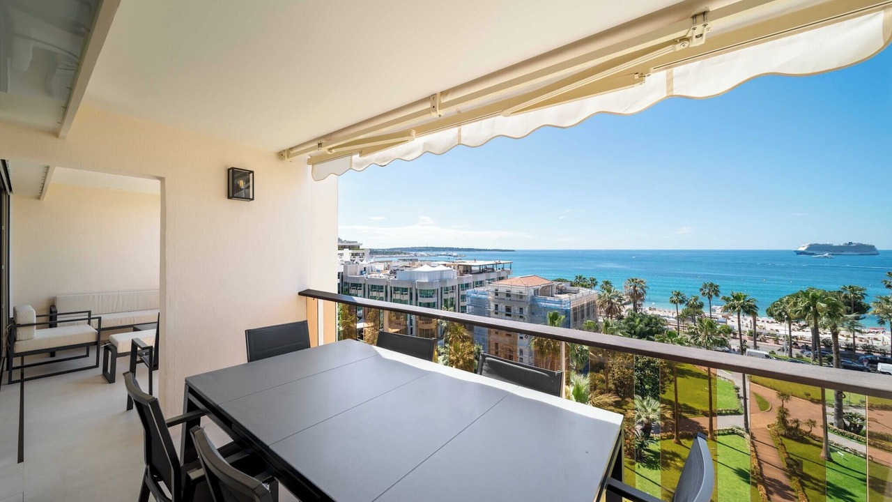 Photo of Outdoor in Cannes City Centre
