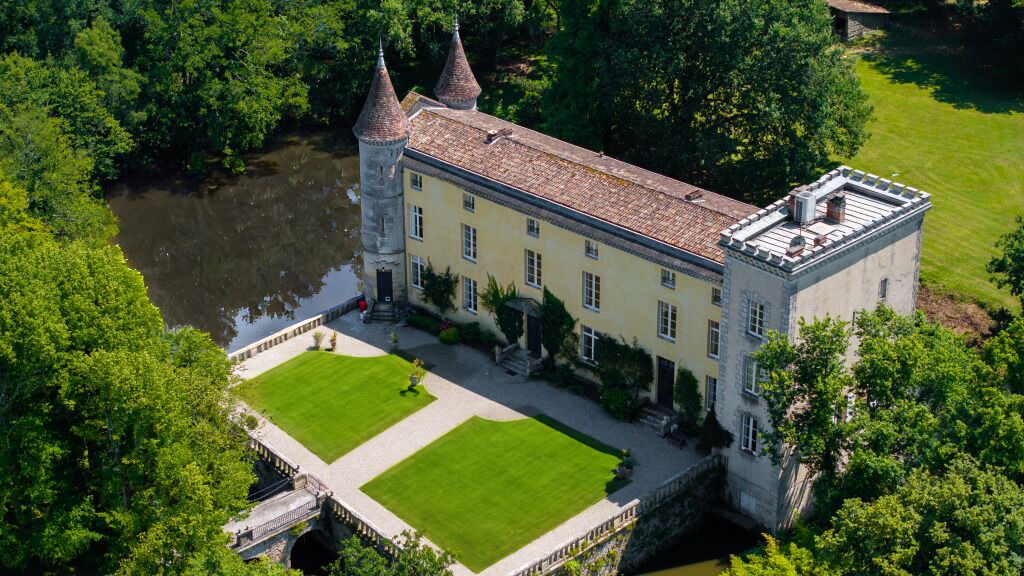Photo of Outdoor in Saint-Sulpice-et-Cameyrac