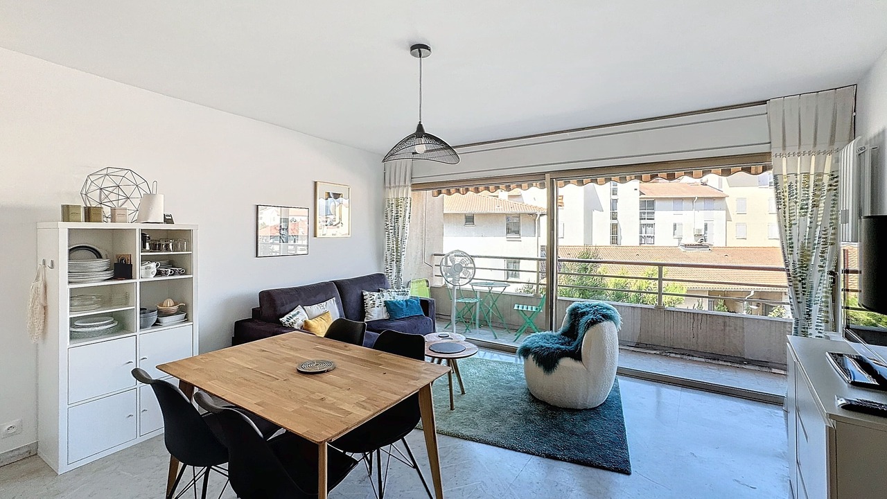 Photo of Livingroom in Cannes La Bocca