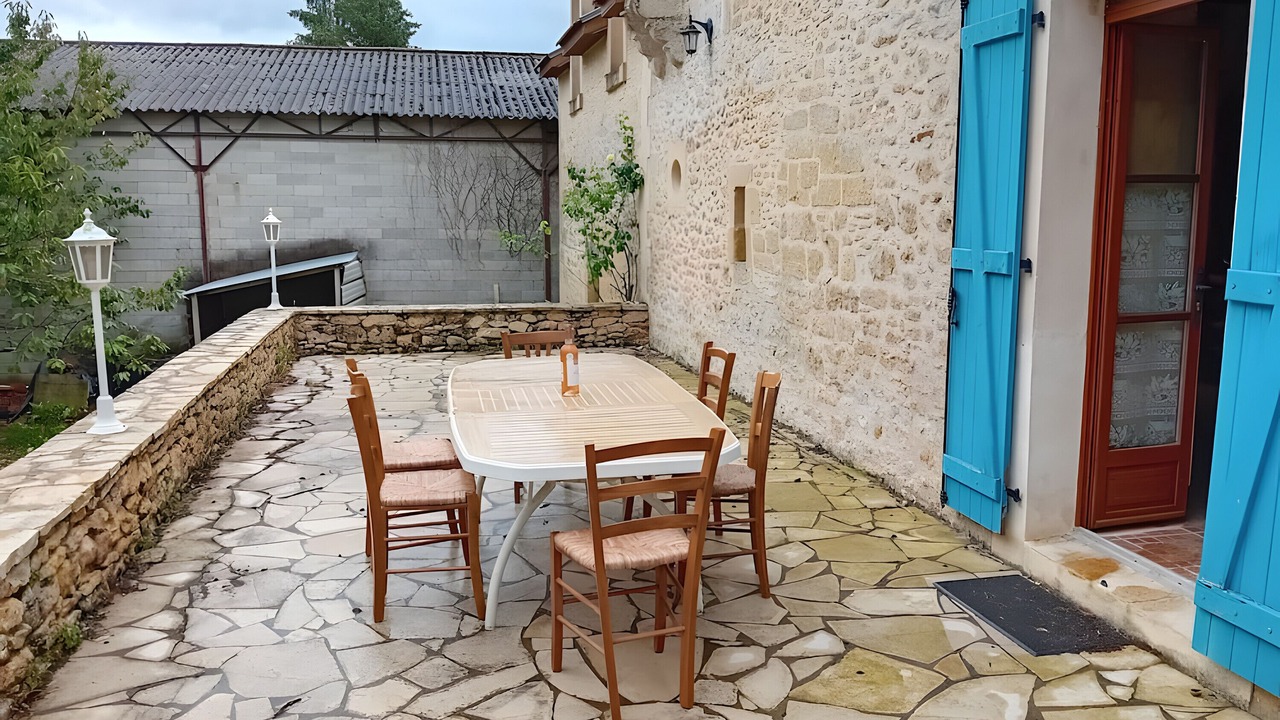 Photo of Outdoor in Meyrals