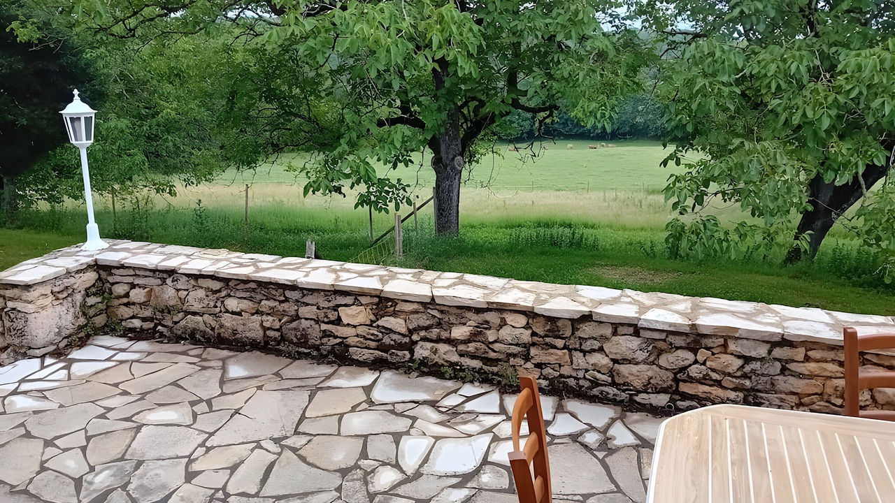 Photo of Outdoor in Meyrals