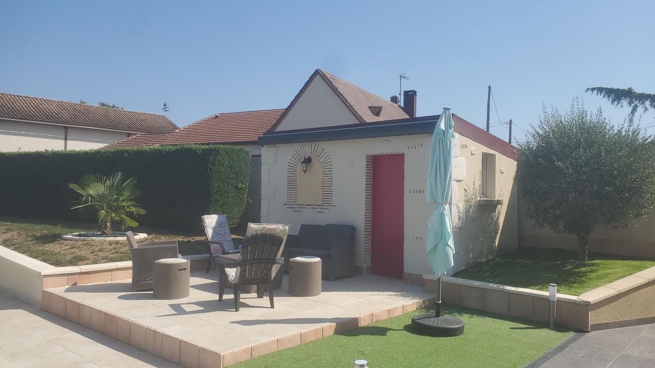 Photo of Patio Balcony in Saint-Pierre-d'Eyraud