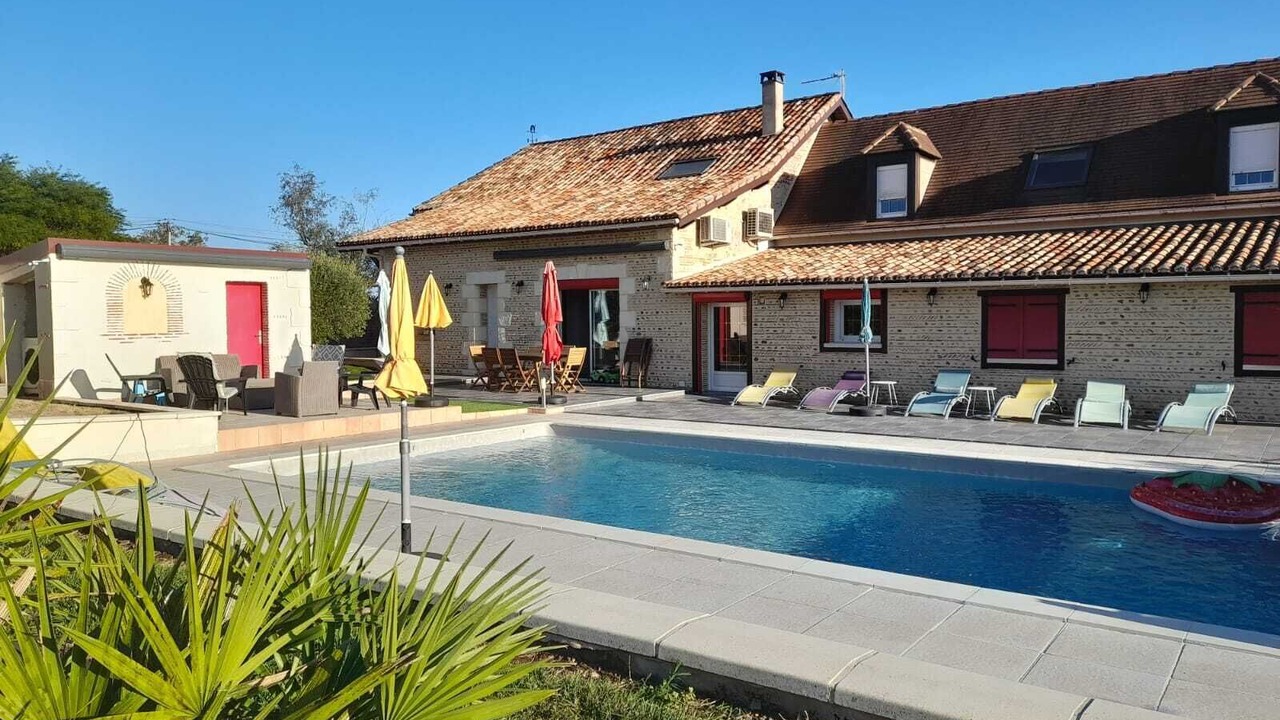 Photo of Outdoor in Saint-Pierre-d'Eyraud