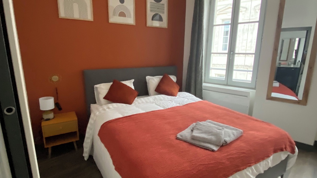 Photo of Bedroom in Cognac