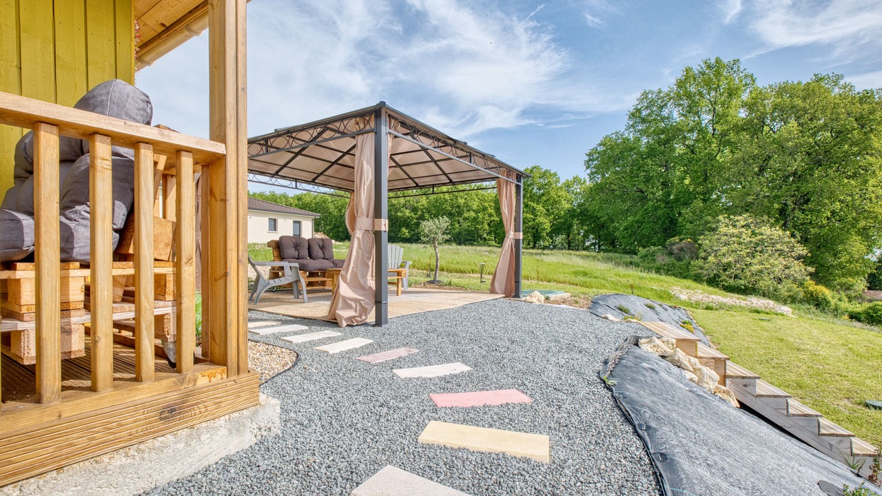 Photo of Patio Balcony in Thenac