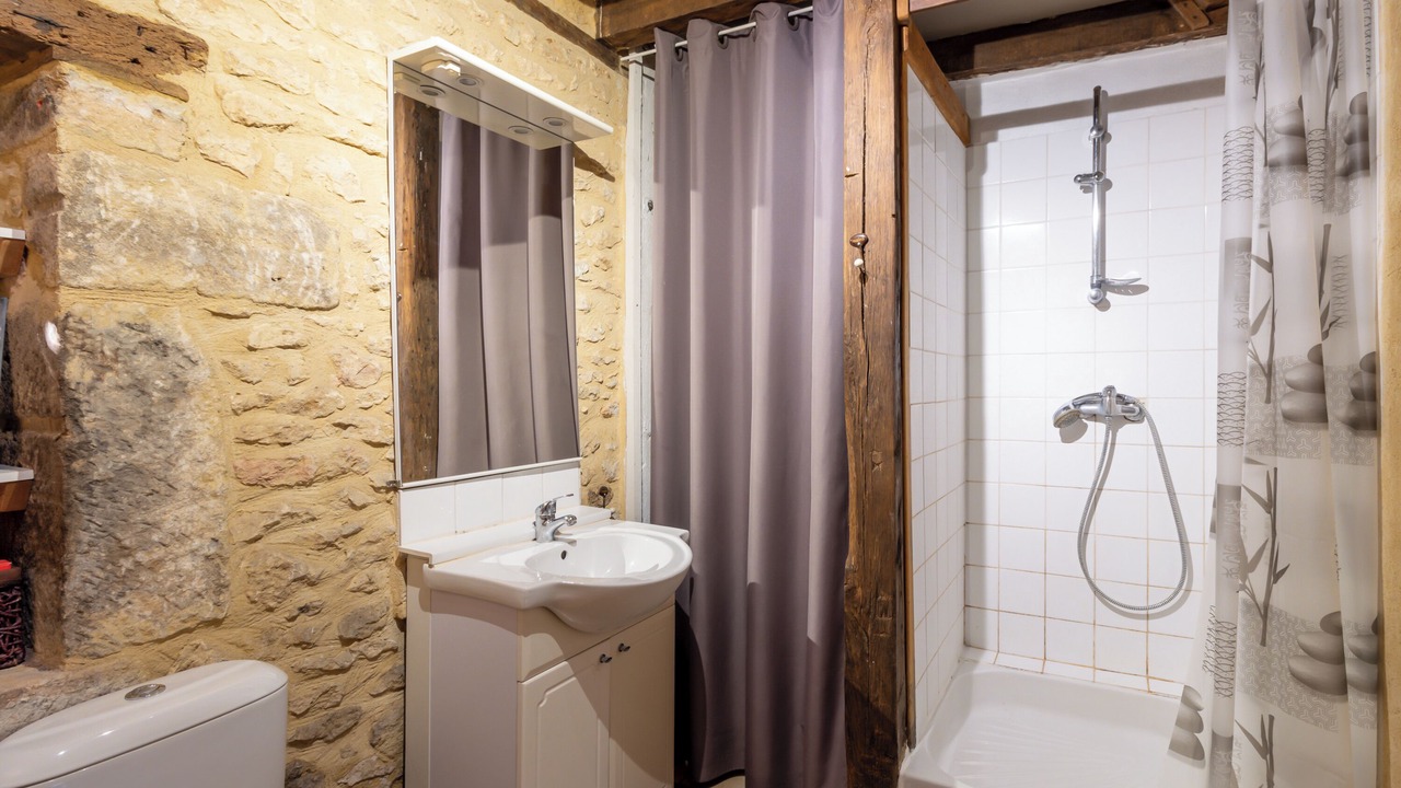 Photo of Bathroom in Sergeac