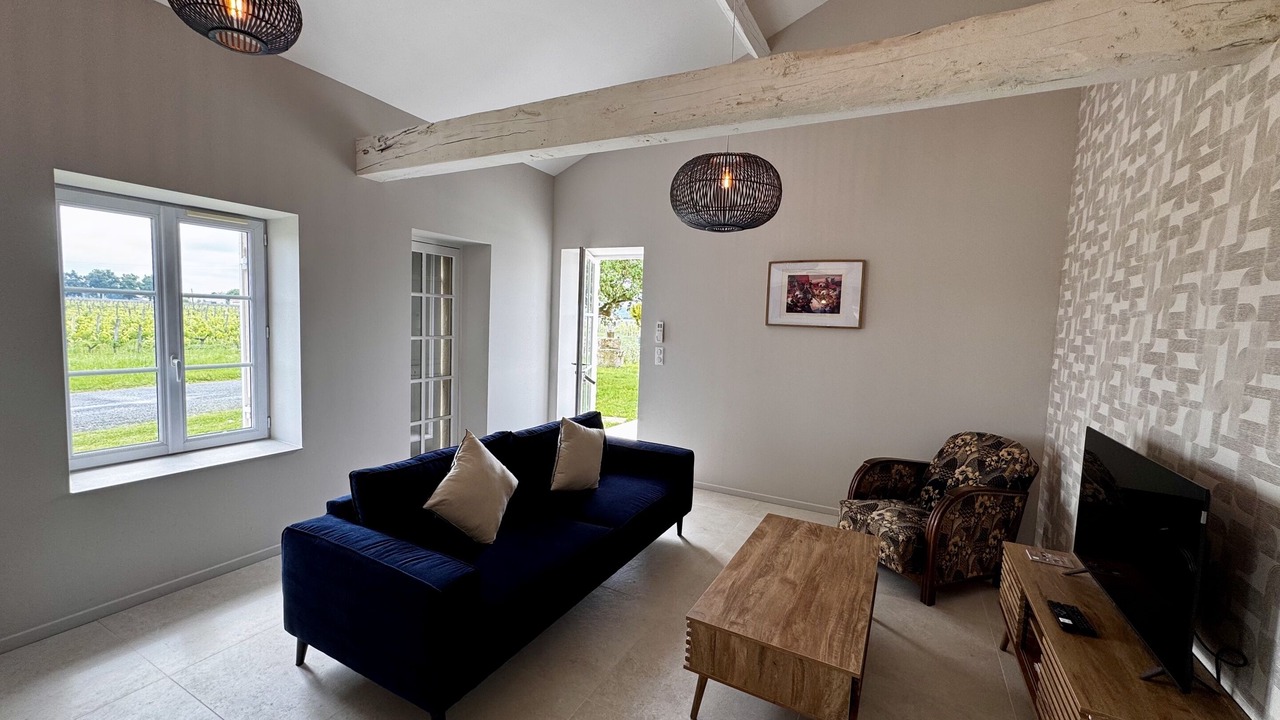 Photo of Livingroom in Saint-Sulpice-de-Faleyrens