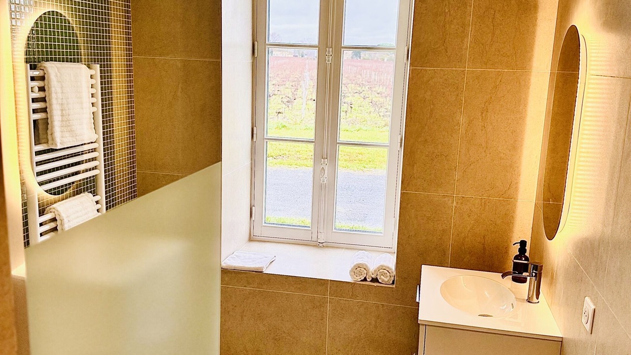 Photo of Bathroom in Saint-Sulpice-de-Faleyrens