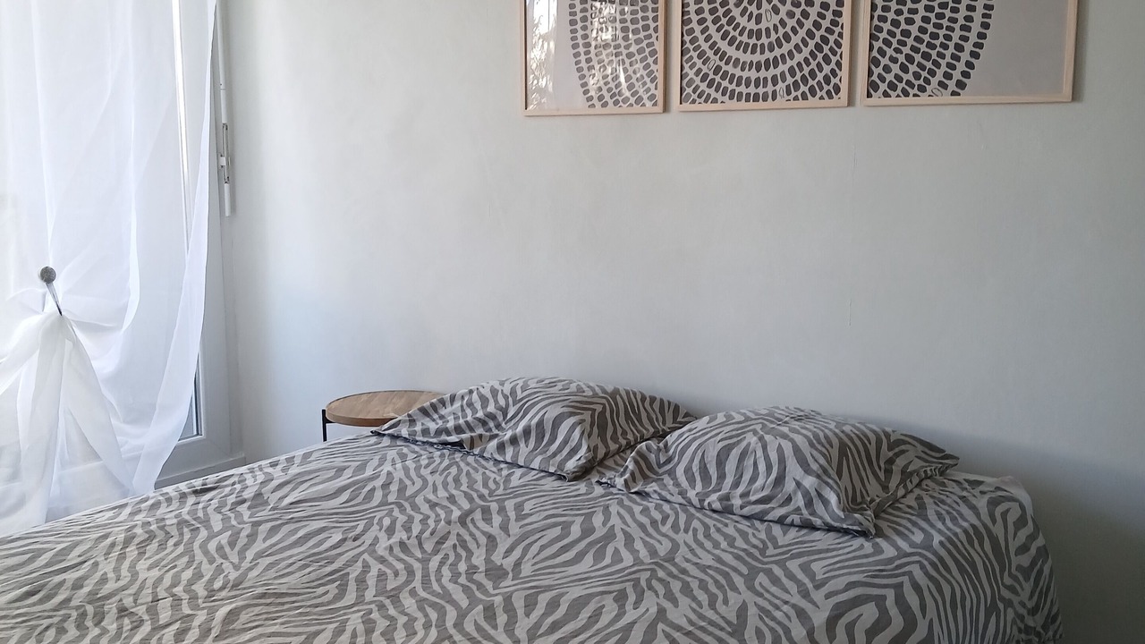 Photo of Bedroom in Lormont