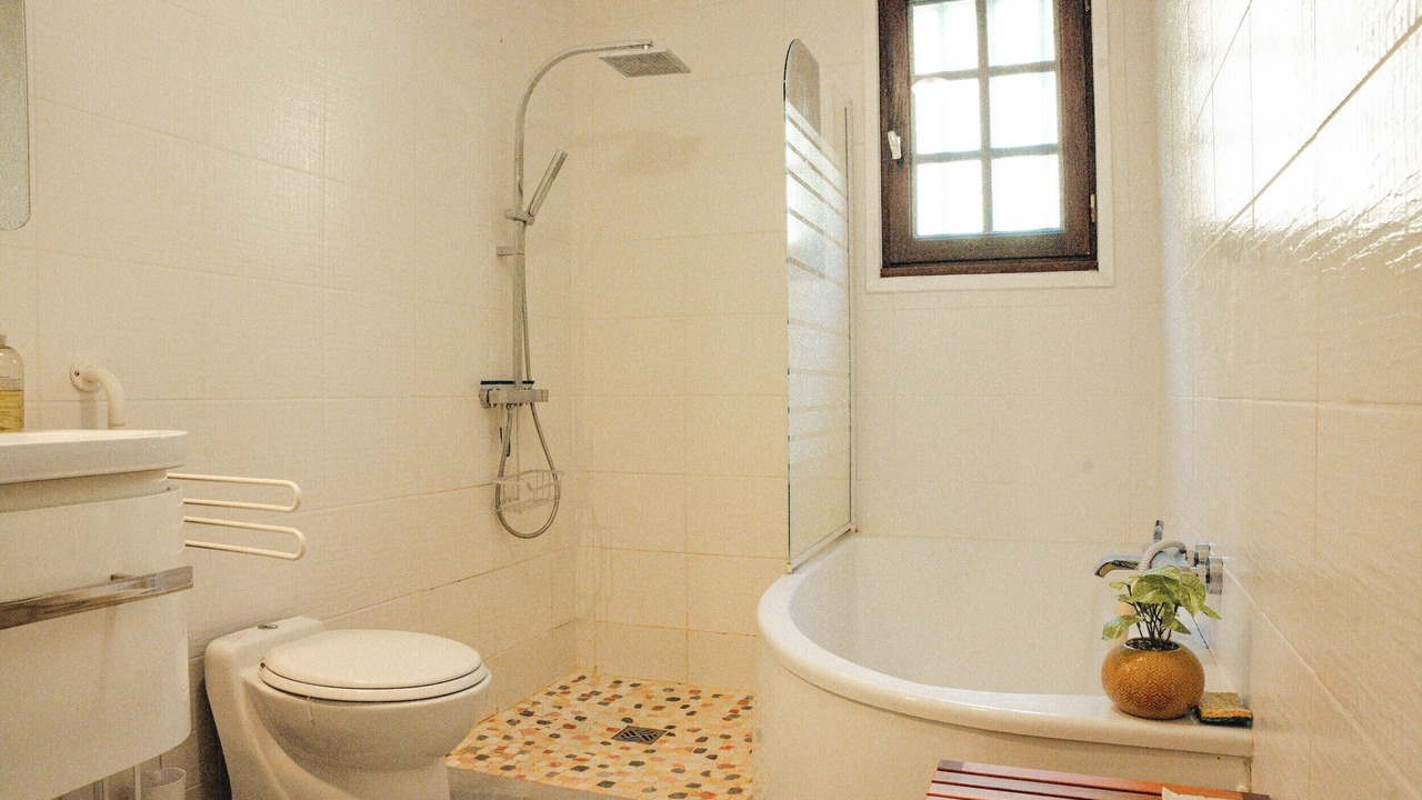Photo of Bathroom in Auriac-du-Perigord