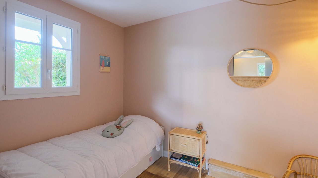 Photo of Bedroom in Claouey