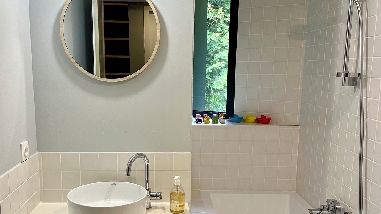 Photo of Bathroom in Messanges
