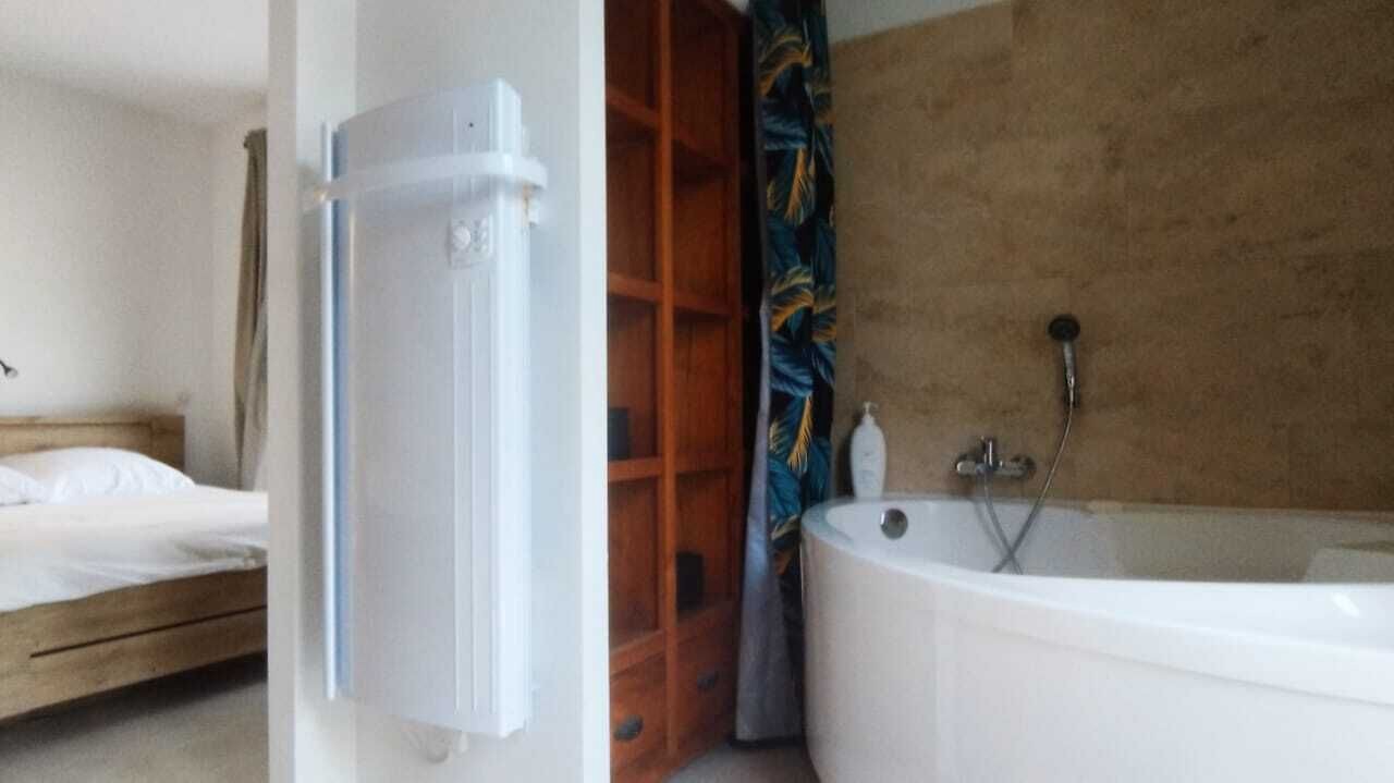 Photo of Bathroom in Vaux-sur-Mer