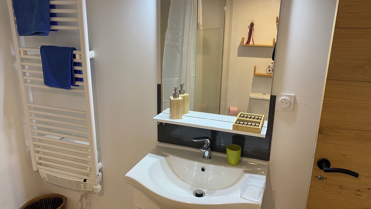 Photo of Bathroom in Salles