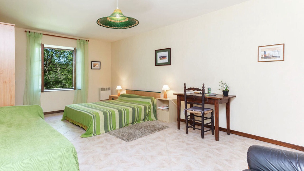 Photo of Bedroom in Saint-Leon-sur-Vezere
