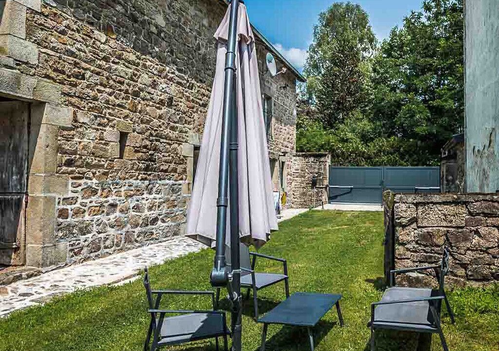 Photo of Patio Balcony in Royere-de-Vassiviere