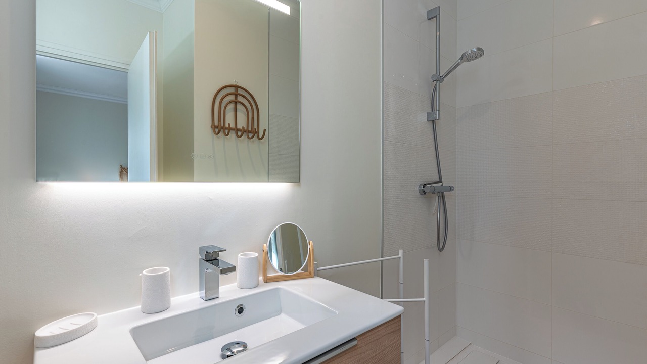 Photo of Bathroom in Saint-Sulpice-et-Cameyrac