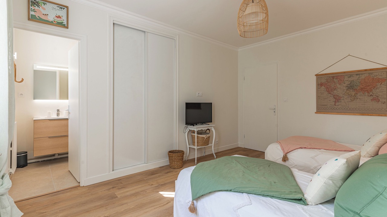 Photo of Bedroom in Saint-Sulpice-et-Cameyrac