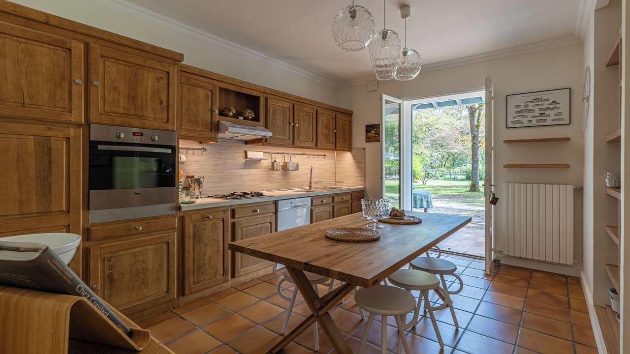 Photo of Kitchen in Saint-Sulpice-et-Cameyrac