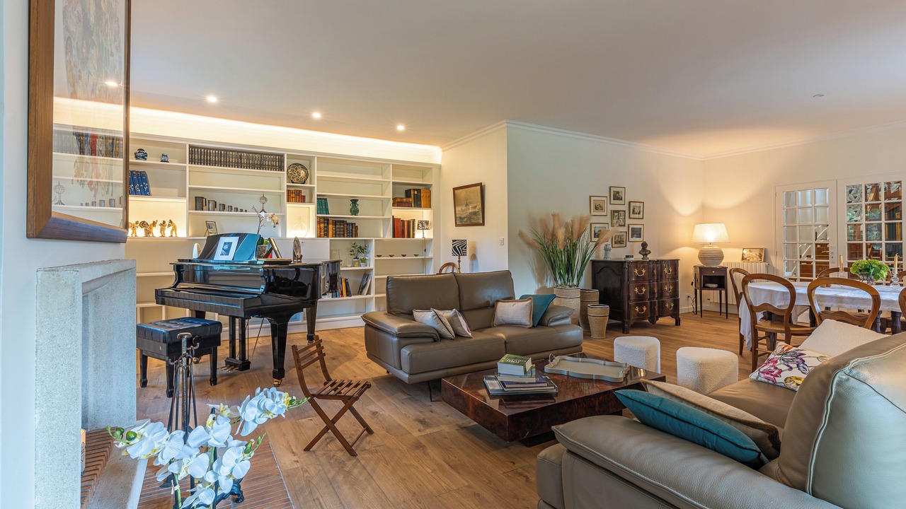 Photo of Livingroom in Saint-Sulpice-et-Cameyrac