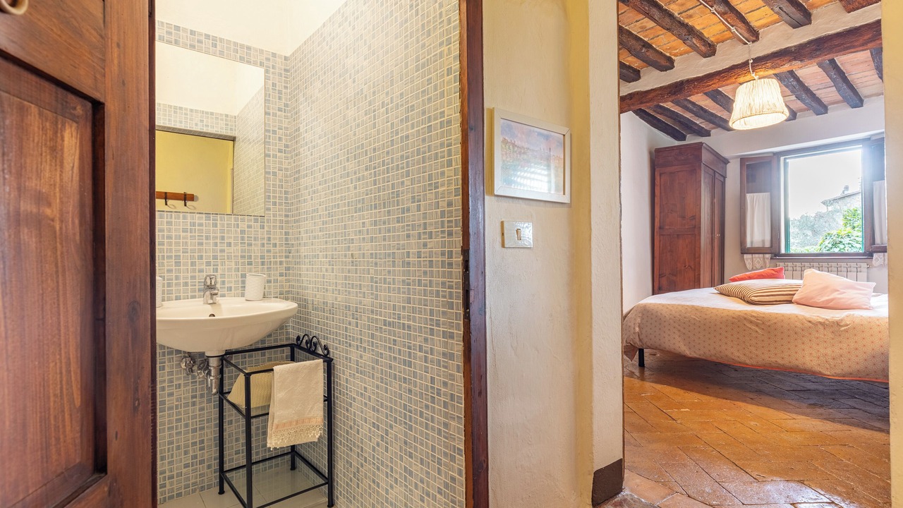 Photo of Bathroom in Montalcino