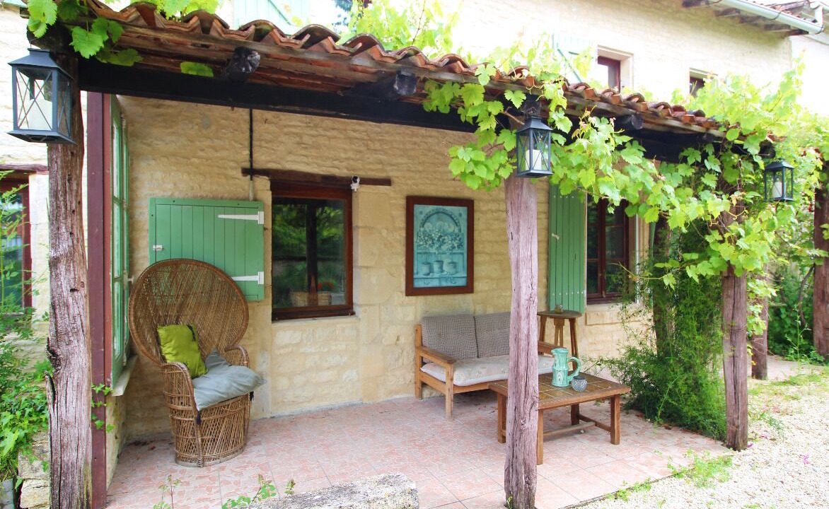 Photo of Patio Balcony in Chives