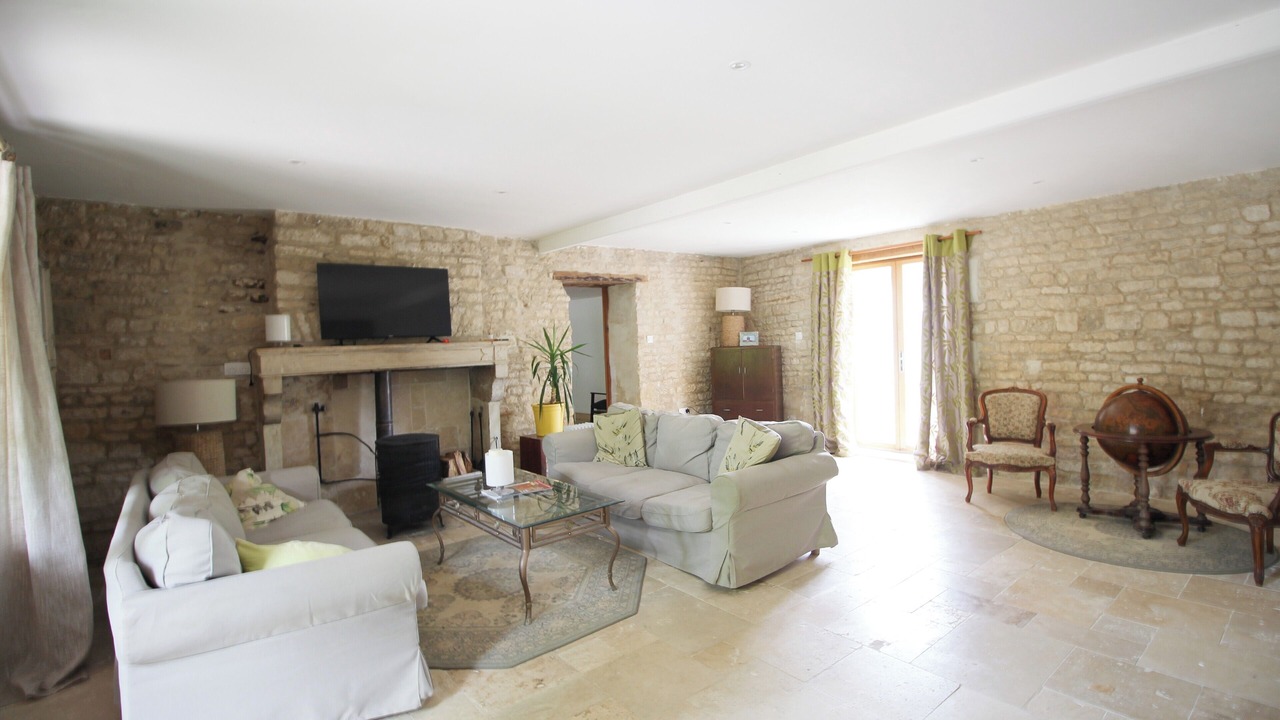 Photo of Livingroom in Chives