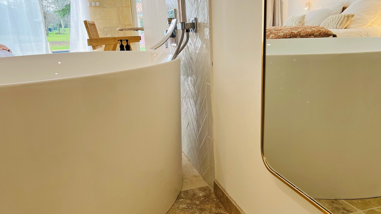 Photo of Bathroom in Tizac-de-Curton