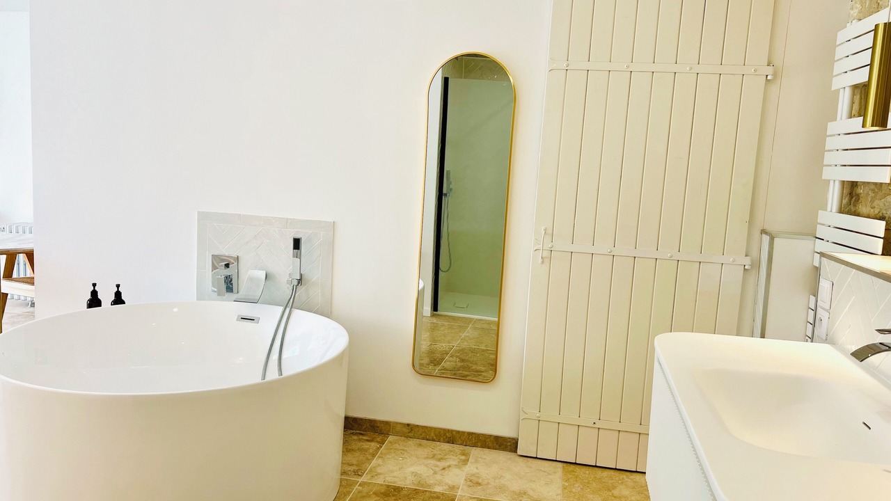 Photo of Bathroom in Tizac-de-Curton