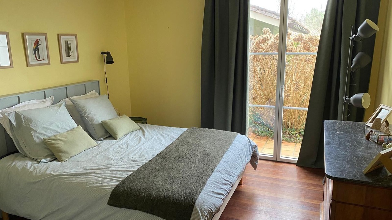 Photo of Bedroom in Saint-Sulpice-et-Cameyrac